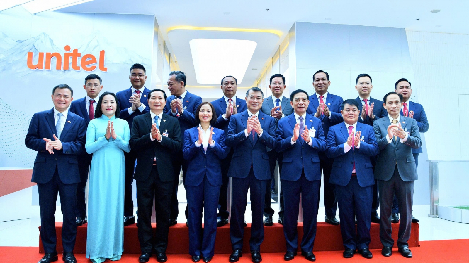 Thủ tướng: Unitel tiên phong công nghệ mới, đồng hành cùng sự phát triển của Lào