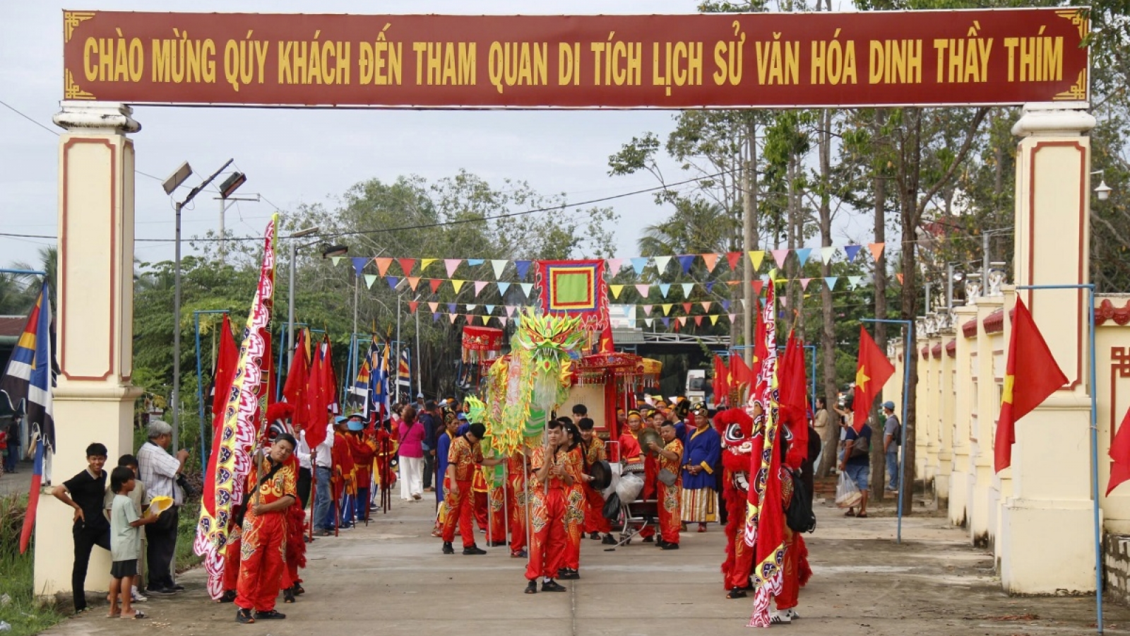 Lễ hội Dinh Thầy Thím mang đậm nét văn hóa dân gian miền biển