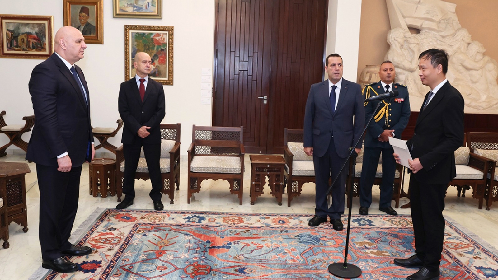 Lebanese President hails Vietnam’s development achievements