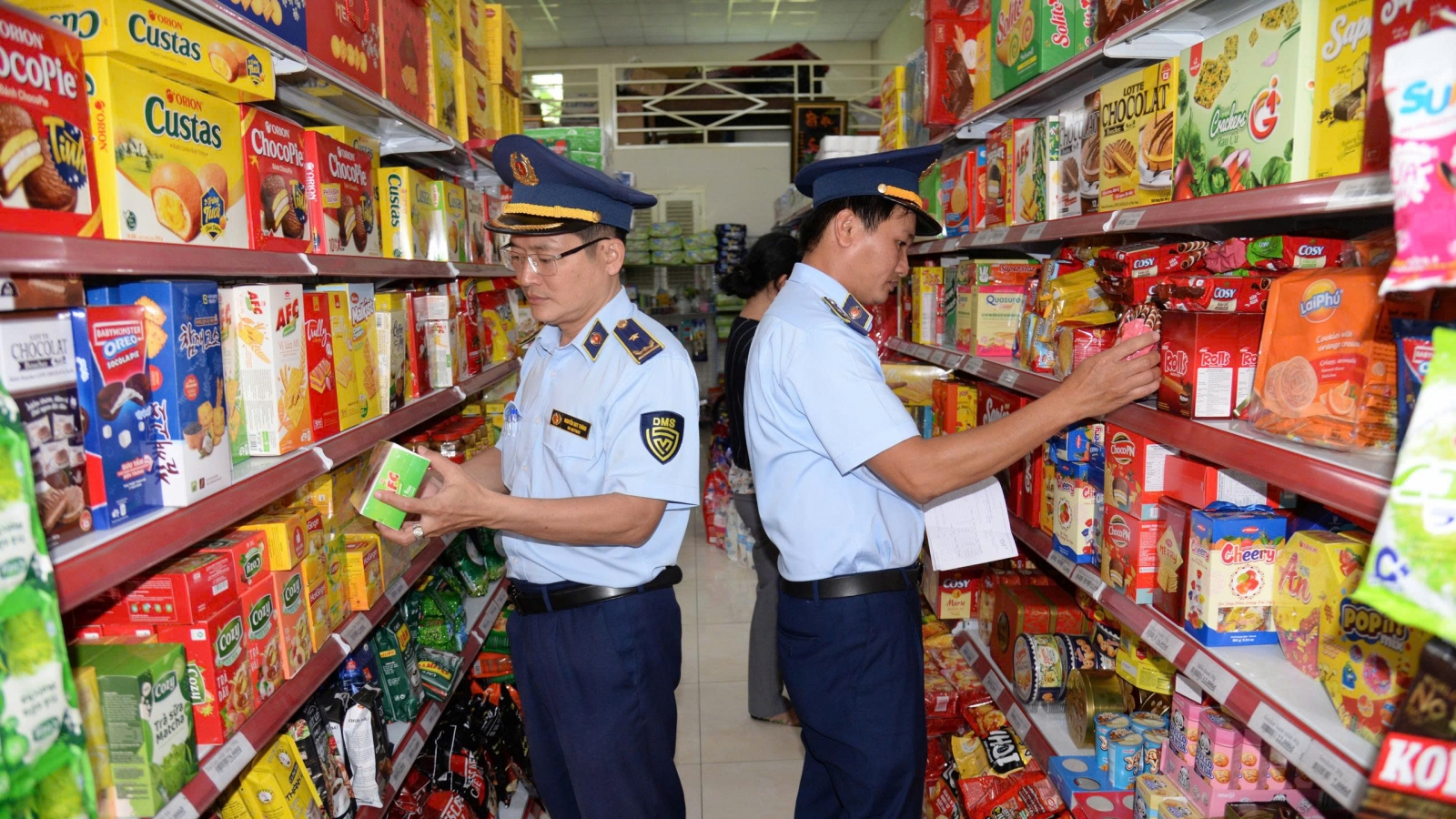Đồng Tháp xử lý hơn 1.000 vụ vi phạm thương mại, thu nộp ngân sách gần 13 tỷ đồng