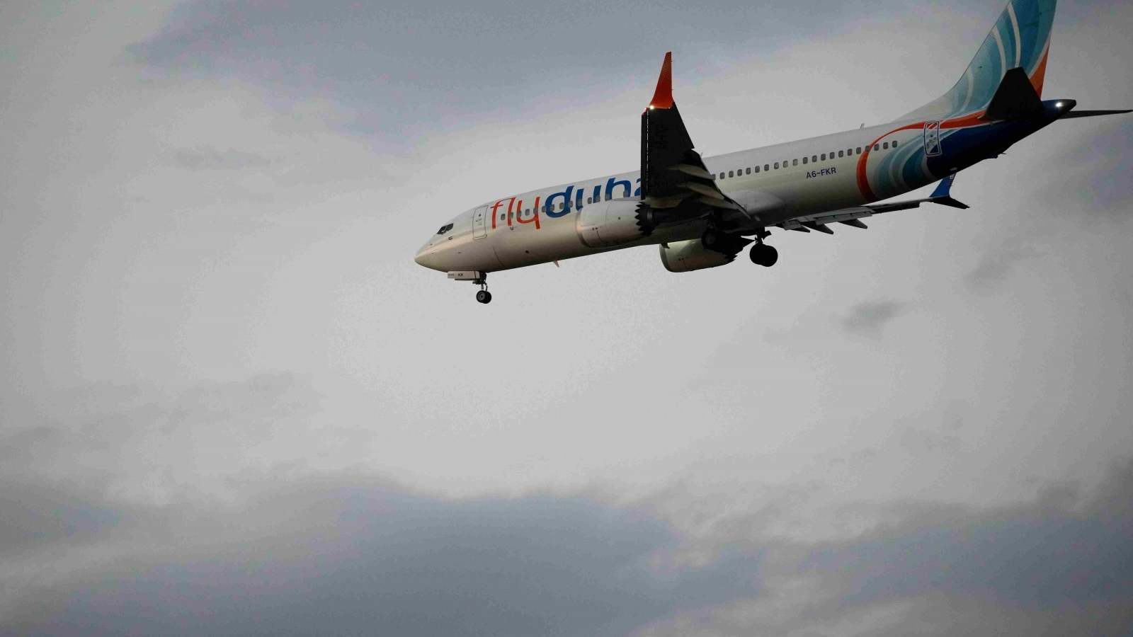 Thời sự quốc tế trưa 2/10: Ông Trump sẽ cứng rắn nếu Iran liên quan vụ Flydubai