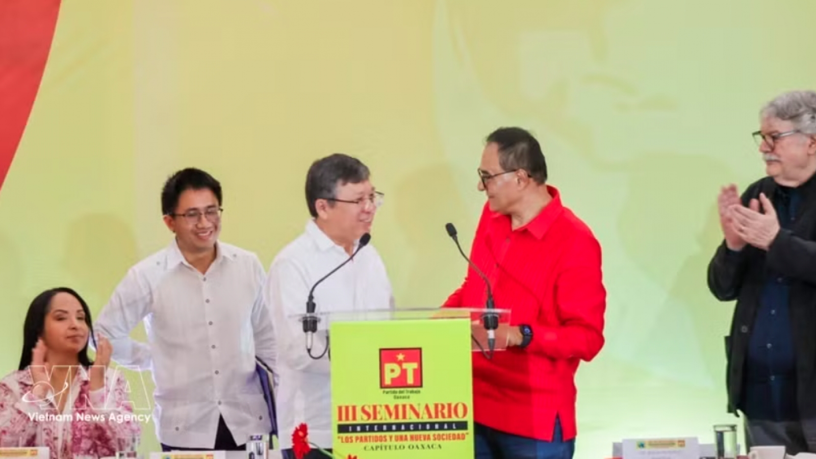 Vietnam shares development vision, promotes cooperation in Mexico