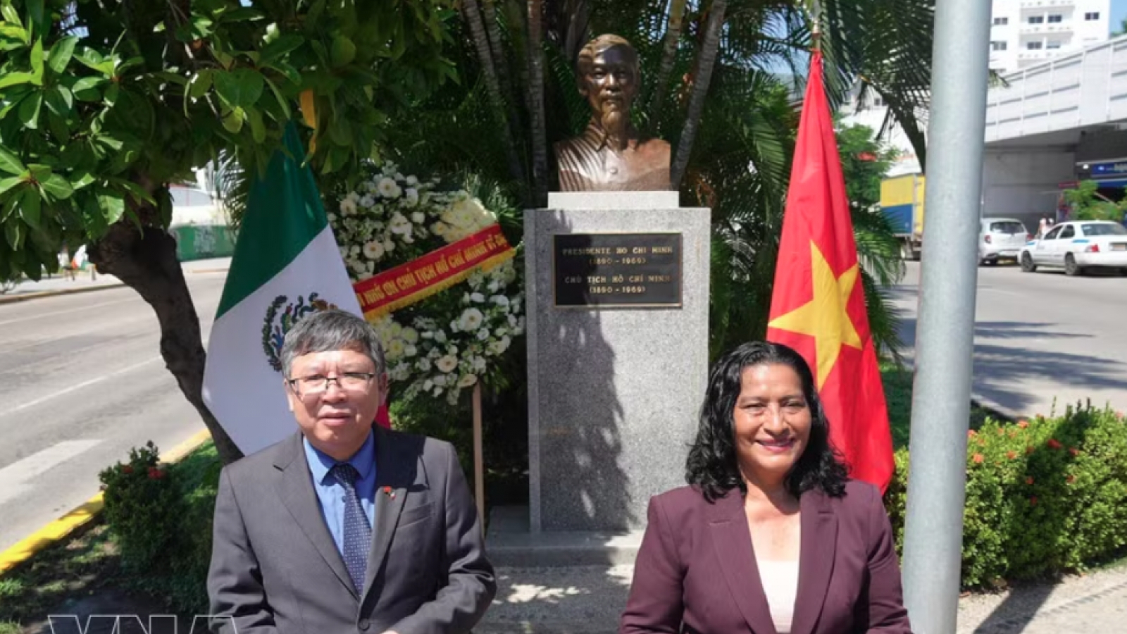 President Ho Chi Minh monument in Acapulco symbolises Vietnam–Mexico friendship