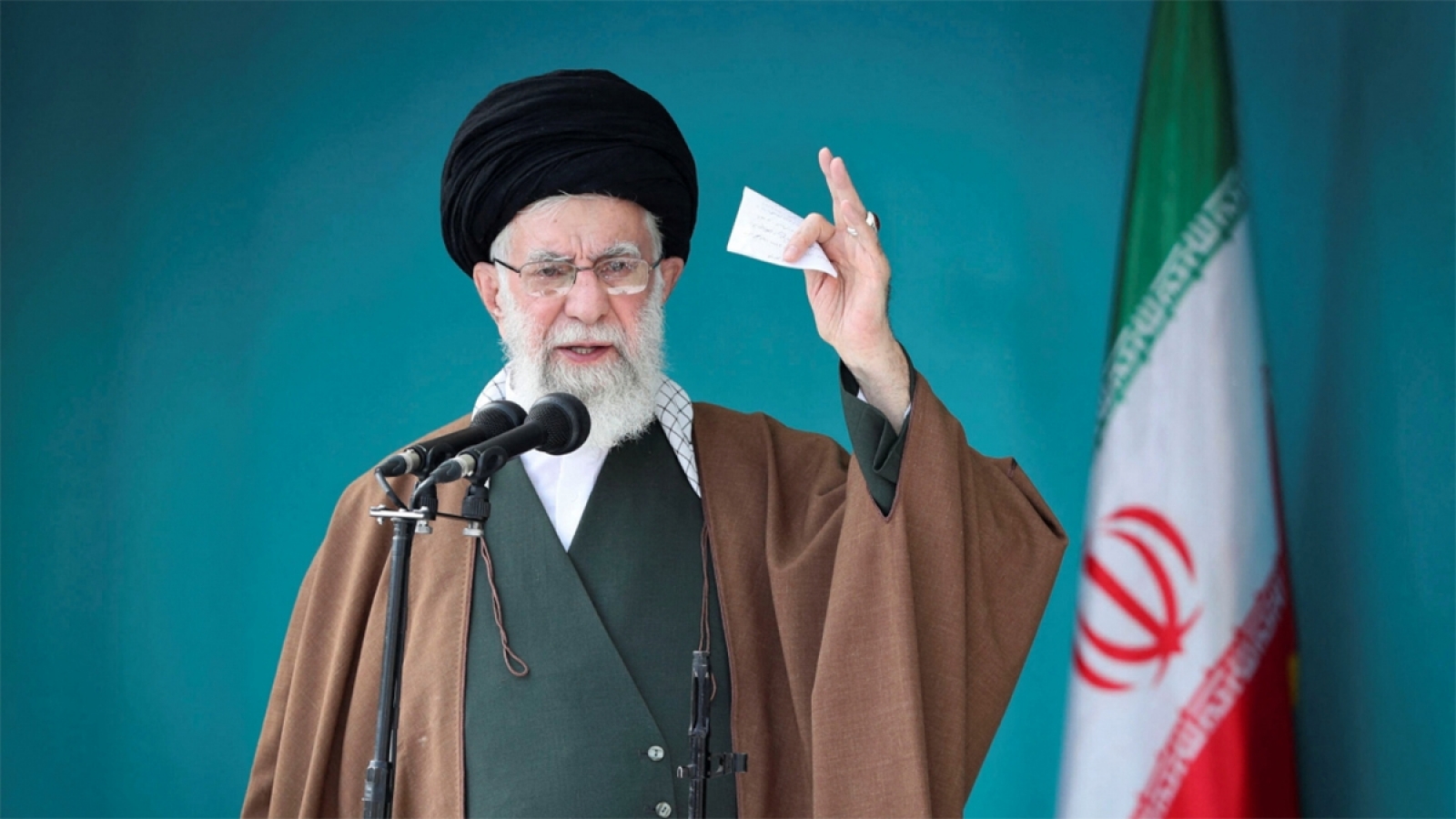 Đại giáo chủ Iran ra lệnh đáp trả không hạn chế với cuộc tấn công của Mỹ và Israel