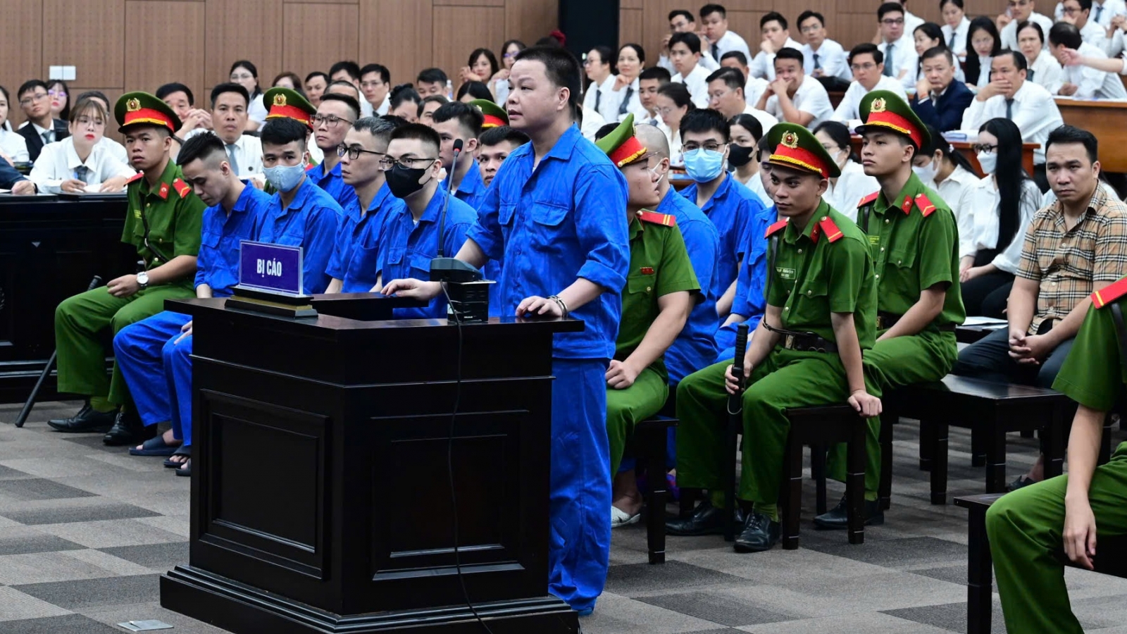 Mr Hunter Lê Khắc Ngọ khai về quá trình làm "diễn giả" cho đường dây của Mr Pips