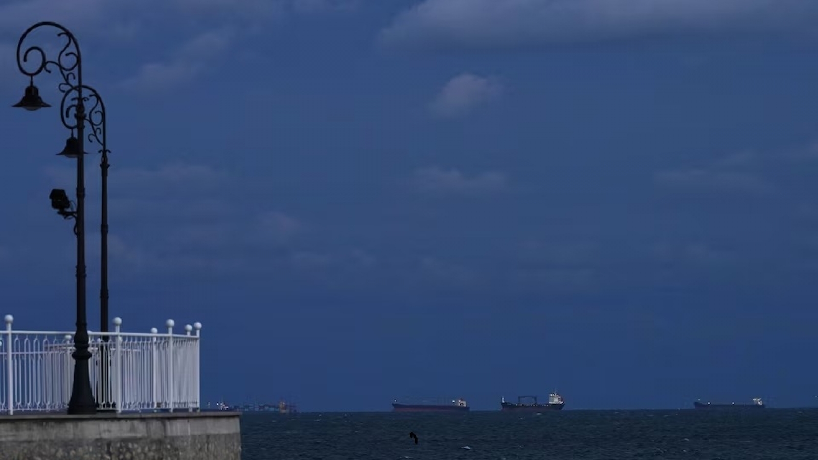 NATO tăng cường giám sát Biển Đen sau loạt vụ tấn công tàu