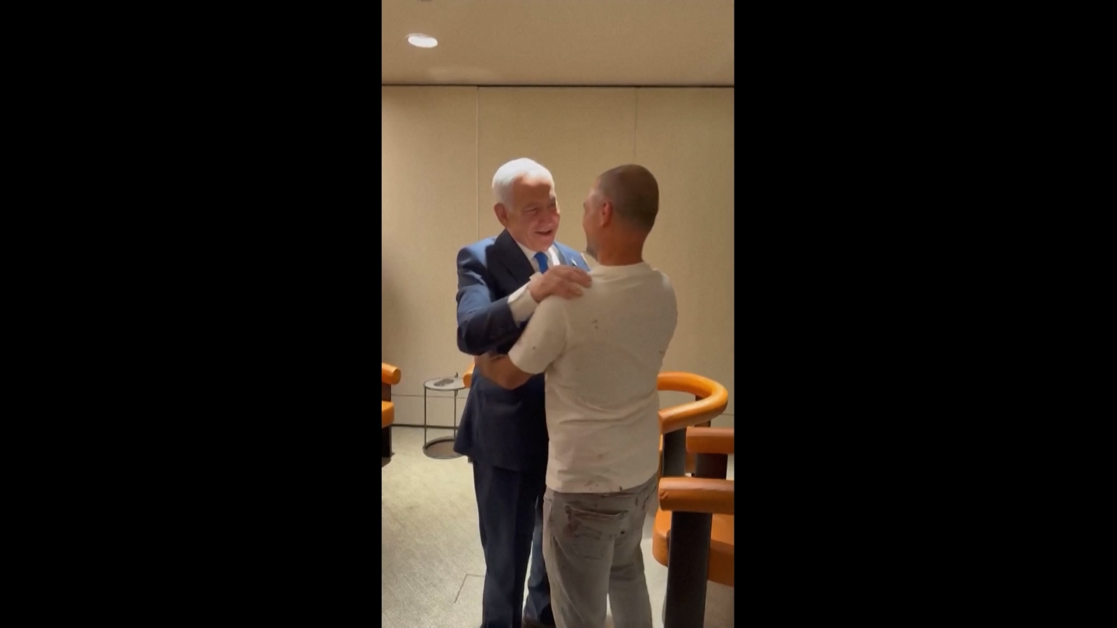 Ông Netanyahu gọi người khống chế cơ phó trên chuyến bay Flydubai là “người hùng”