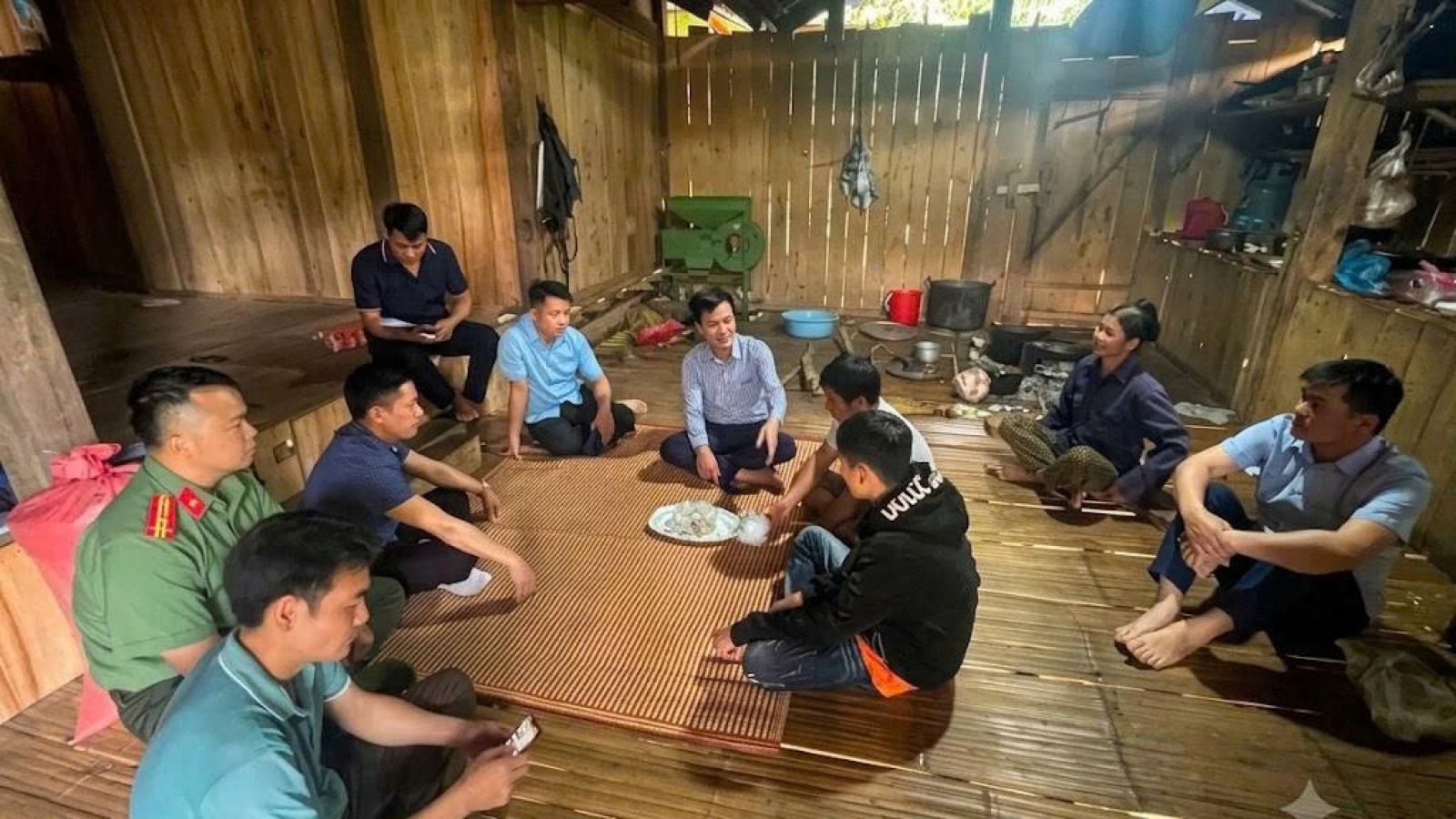 7 học sinh có nguy cơ bỏ học ở Xuân Lạc đã trở lại trường