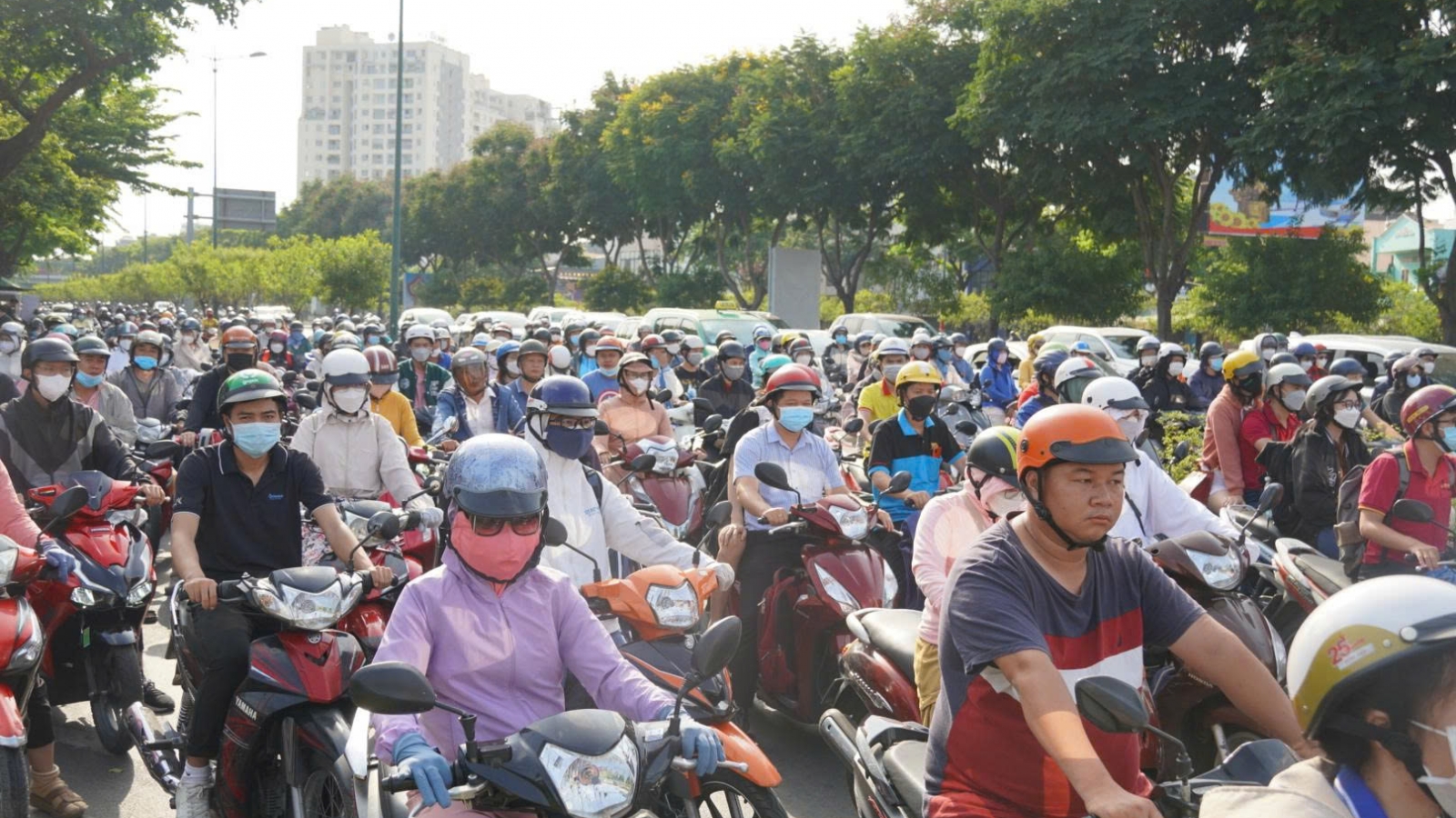 TP.HCM phân làn linh hoạt trên đường Trường Chinh, Phạm Văn Đồng