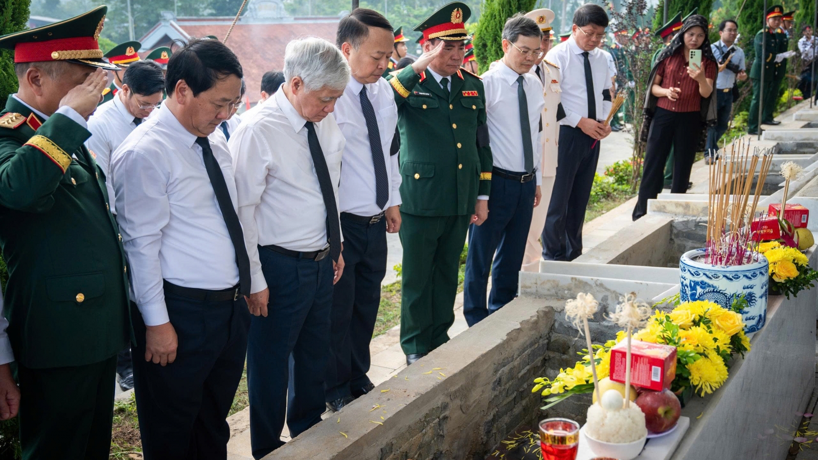 Tuyên Quang tổ chức an táng 93 hài cốt liệt sĩ tại Nghĩa trang Quốc gia Vị Xuyên