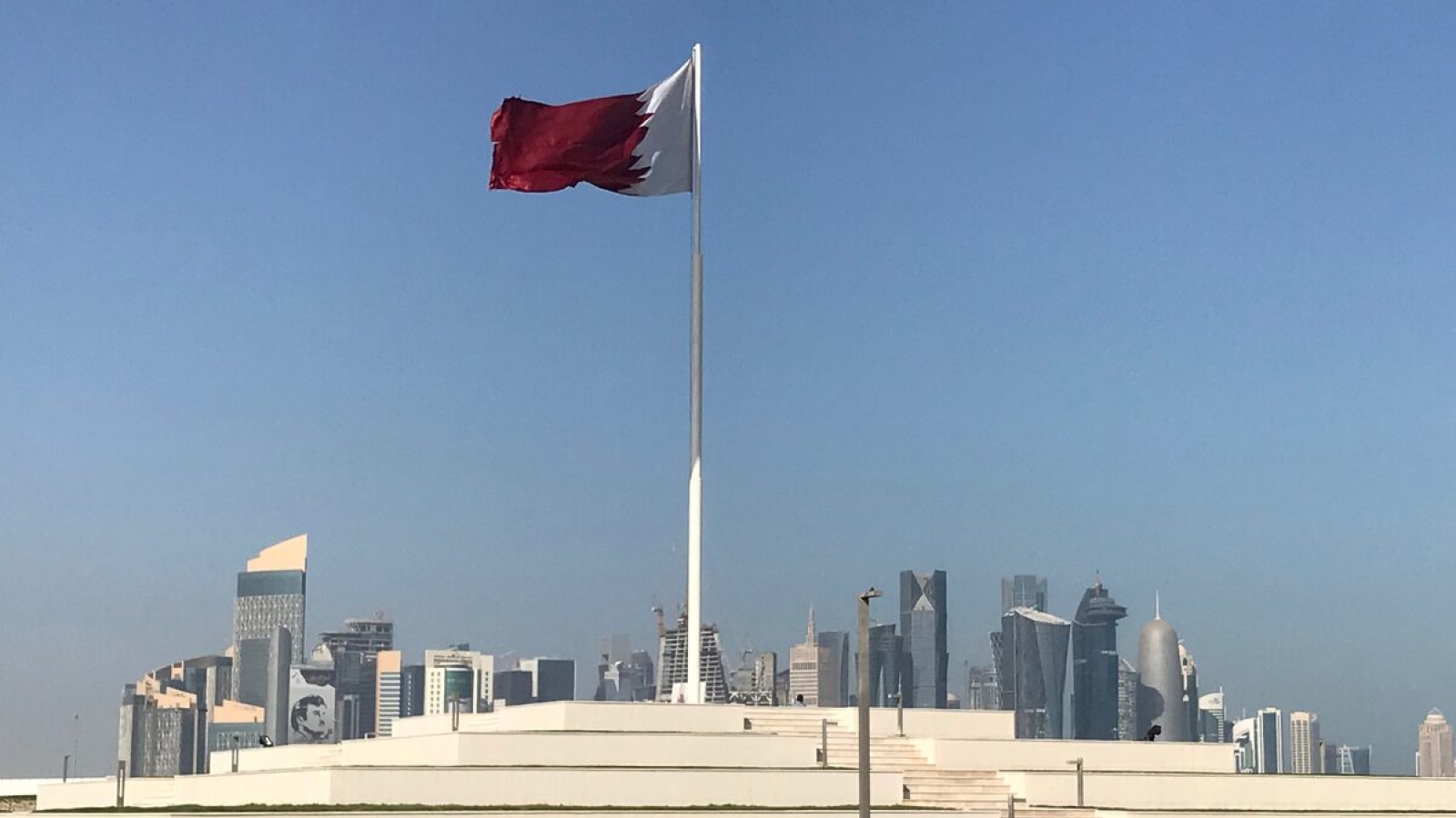 Doanh thu của Qatar giảm 42% do cuộc xung đột Trung Đông