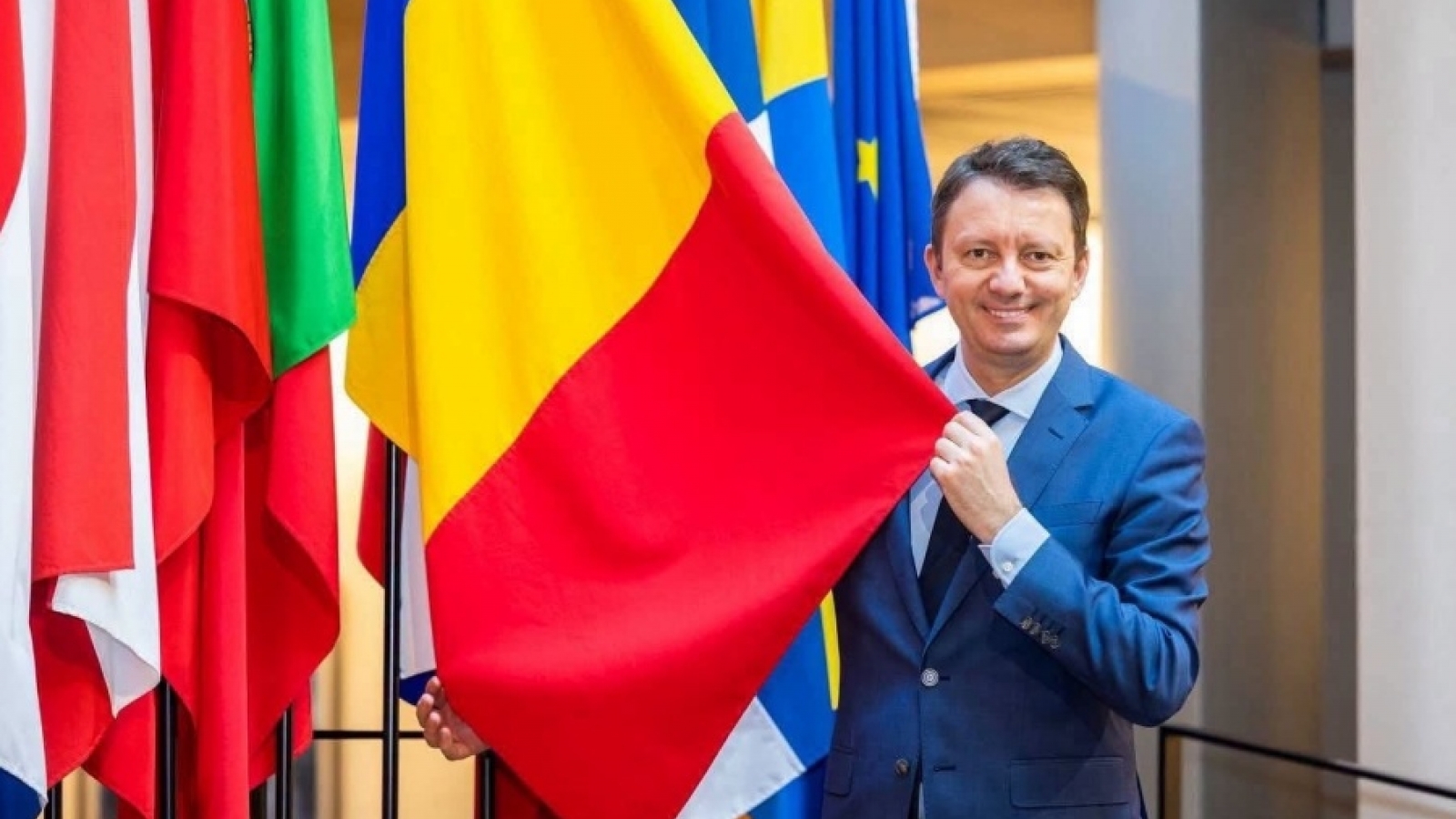 Quốc hội Romania phủ quyết nội các do Mureșan đề xuất