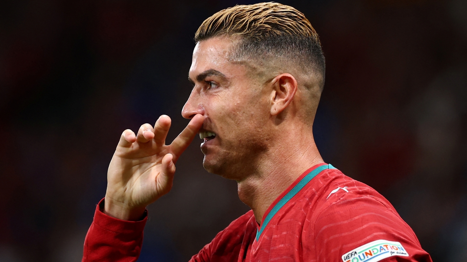 Ronaldo tuyên bố về tương lai ở ĐT Bồ Đào Nha sau biến cố với HLV Jorge Jesus
