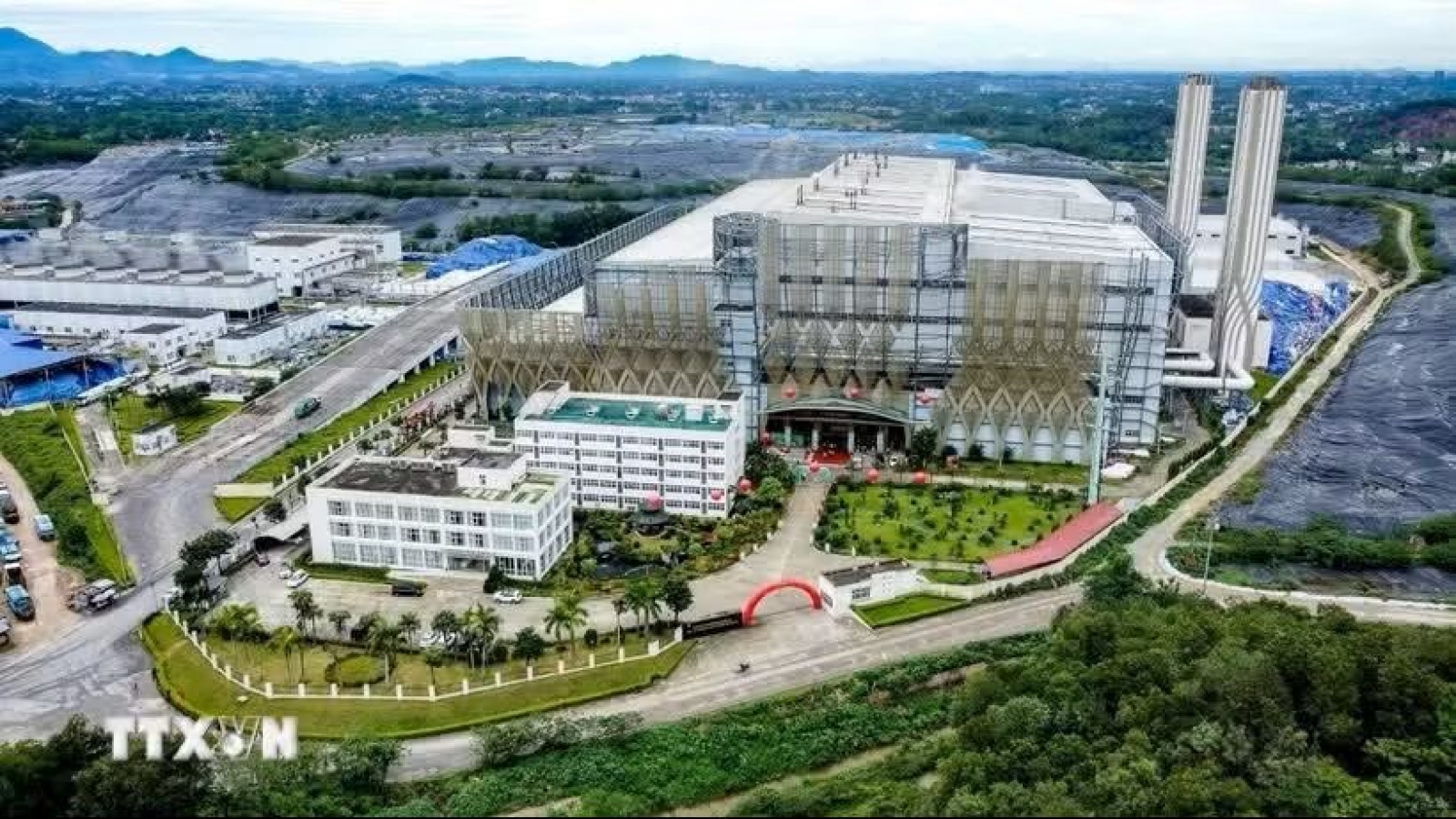 Hanoi targets collection and treatment of all industrial solid waste