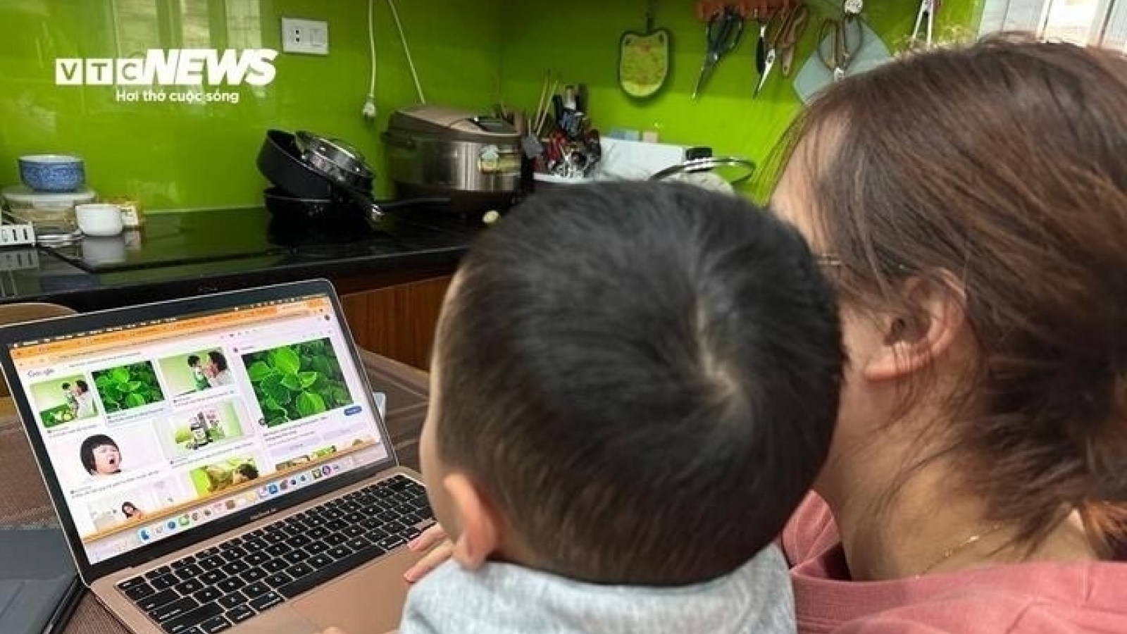 Tin hội nhóm bỉm sữa, nhiều phụ huynh nhầm thức uống dinh dưỡng là sữa
