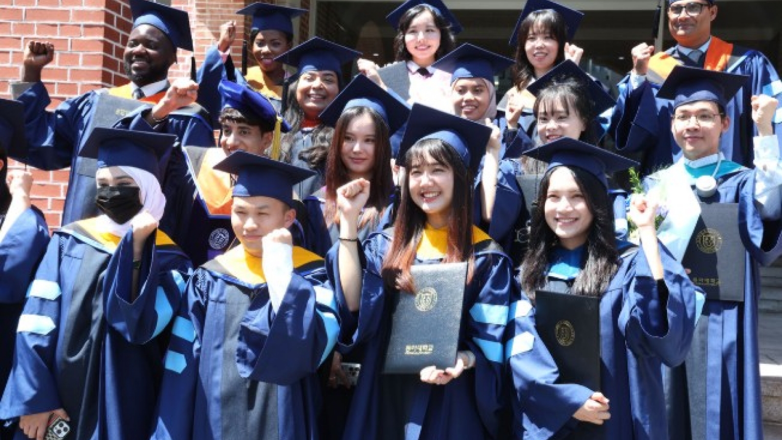Vietnam surpasses China to lead foreign student numbers in RoK