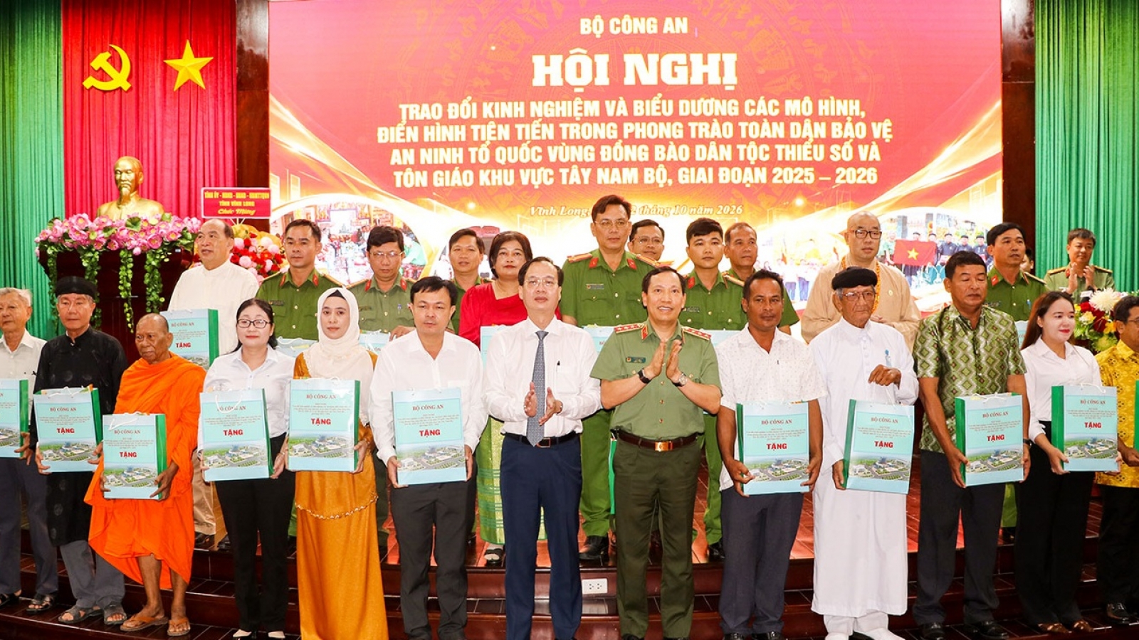 Nhân rộng các mô hình bảo vệ an ninh Tổ quốc
