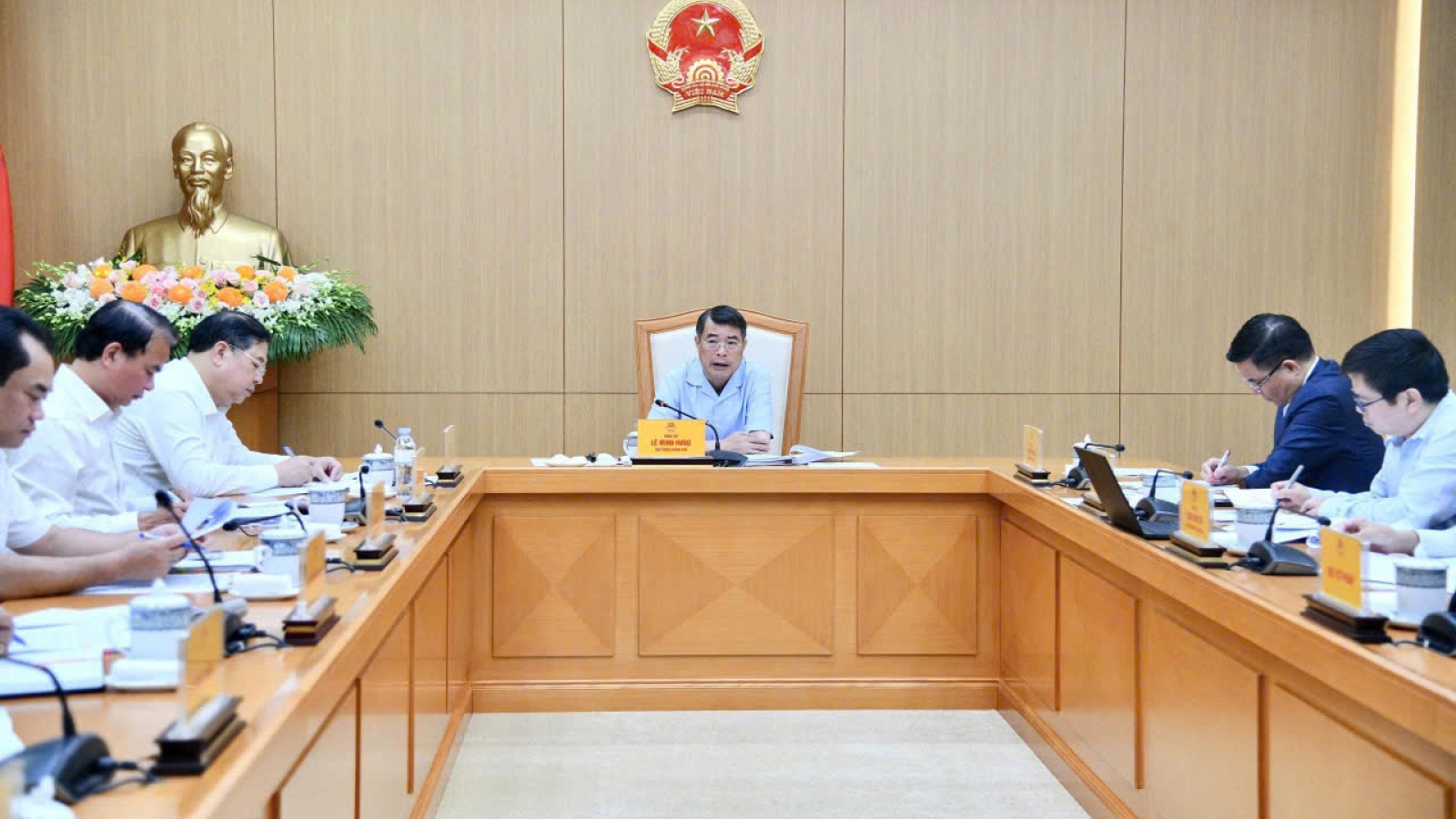 Thủ tướng: Bảo đảm cung ứng điện để thúc đẩy tăng trưởng