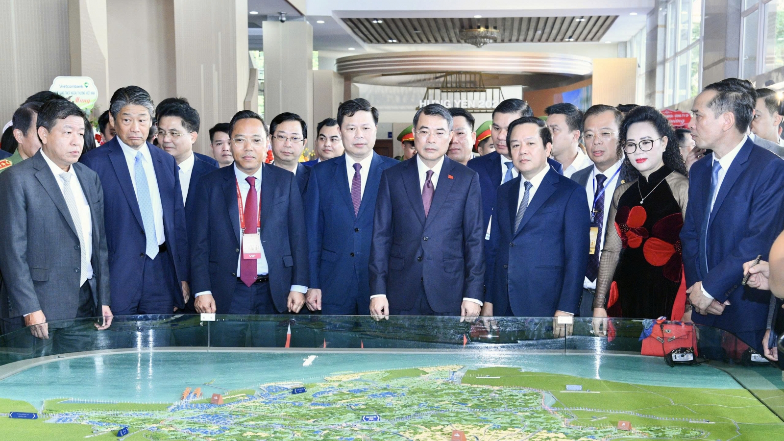Thủ tướng dự hội nghị công bố quy hoạch tỉnh Hưng Yên thời kỳ 2021-2030