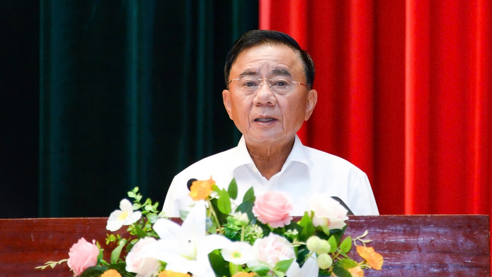 Thường trực Ban Bí thư Trần Cẩm Tú tiếp xúc cử tri tại Đà Nẵng