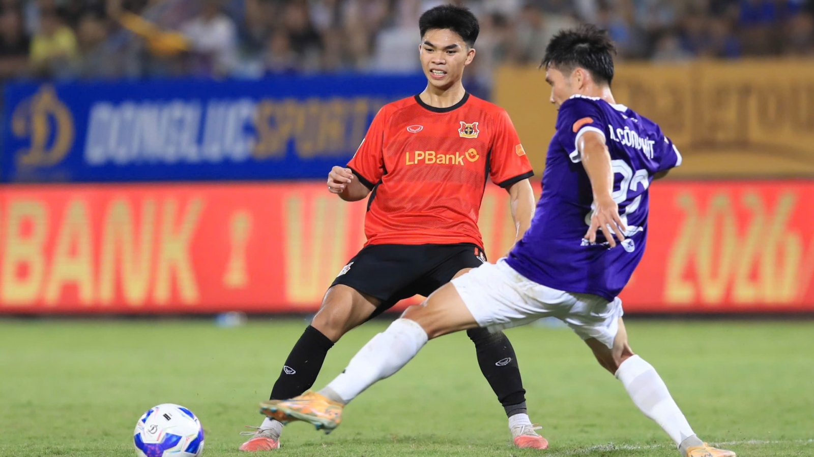 Tiền đạo U23 Việt Nam dẫn đầu danh sách "Vua phá lưới nội" V-League 2026/2027