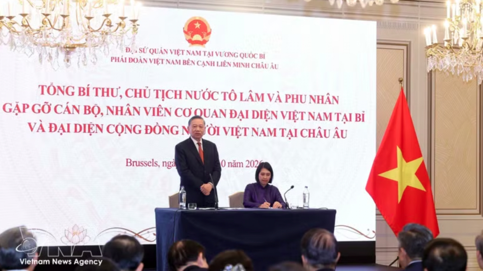 Top leader To Lam meets with Vietnamese agencies' staff in Belgium, OVs in Europe