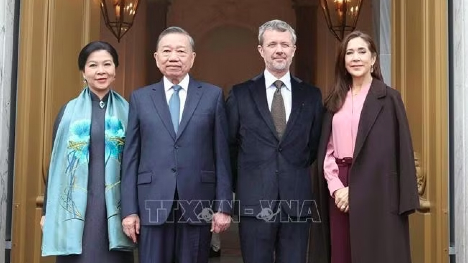 Nhà Vua Đan Mạch và Hoàng hậu chủ trì Lễ tiễn Tổng Bí thư, Chủ tịch nước Tô Lâm và Phu nhân