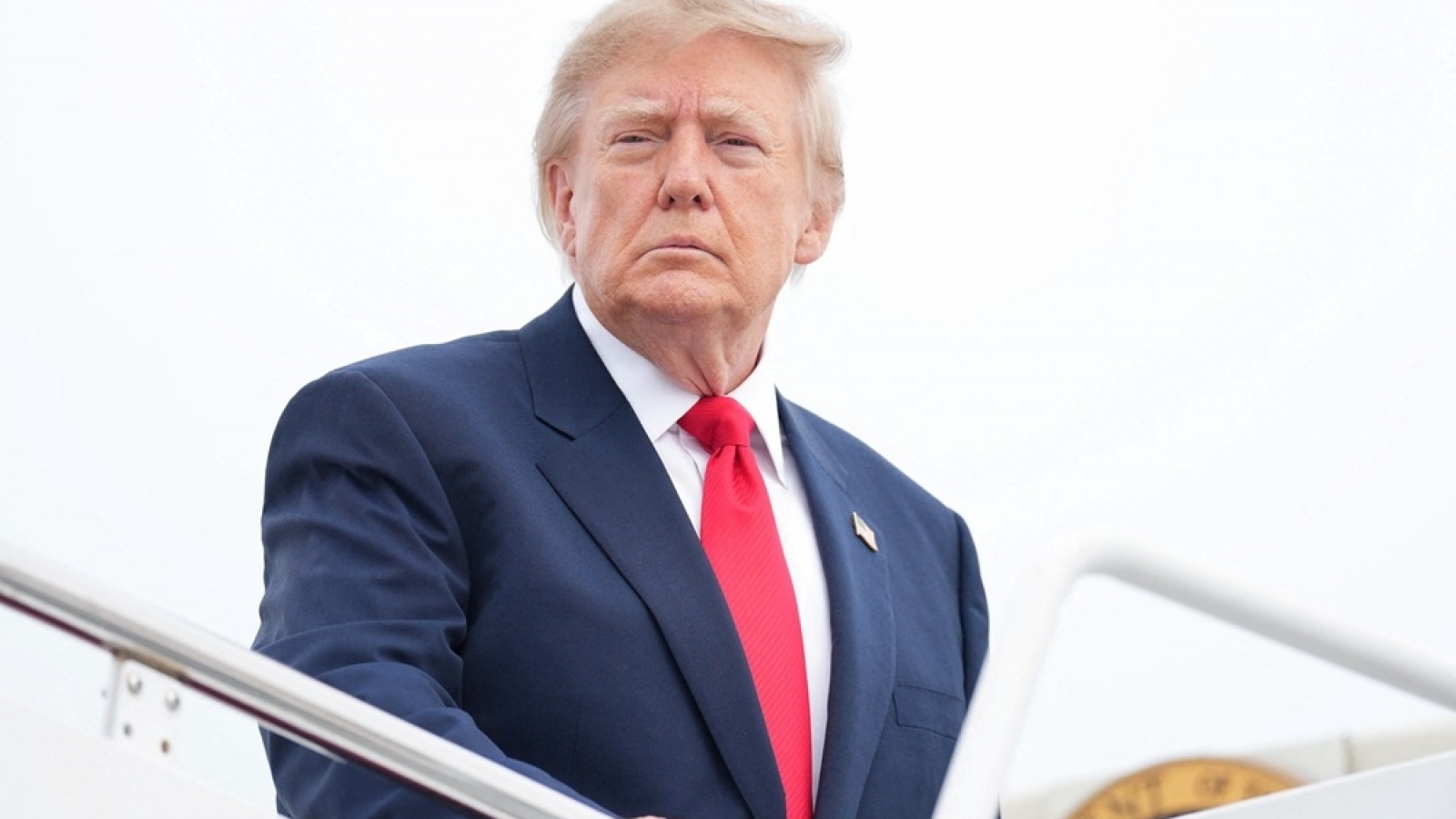 Thỏa thuận dầu diesel với Nga của ông Trump tiếp tục bị phản đối