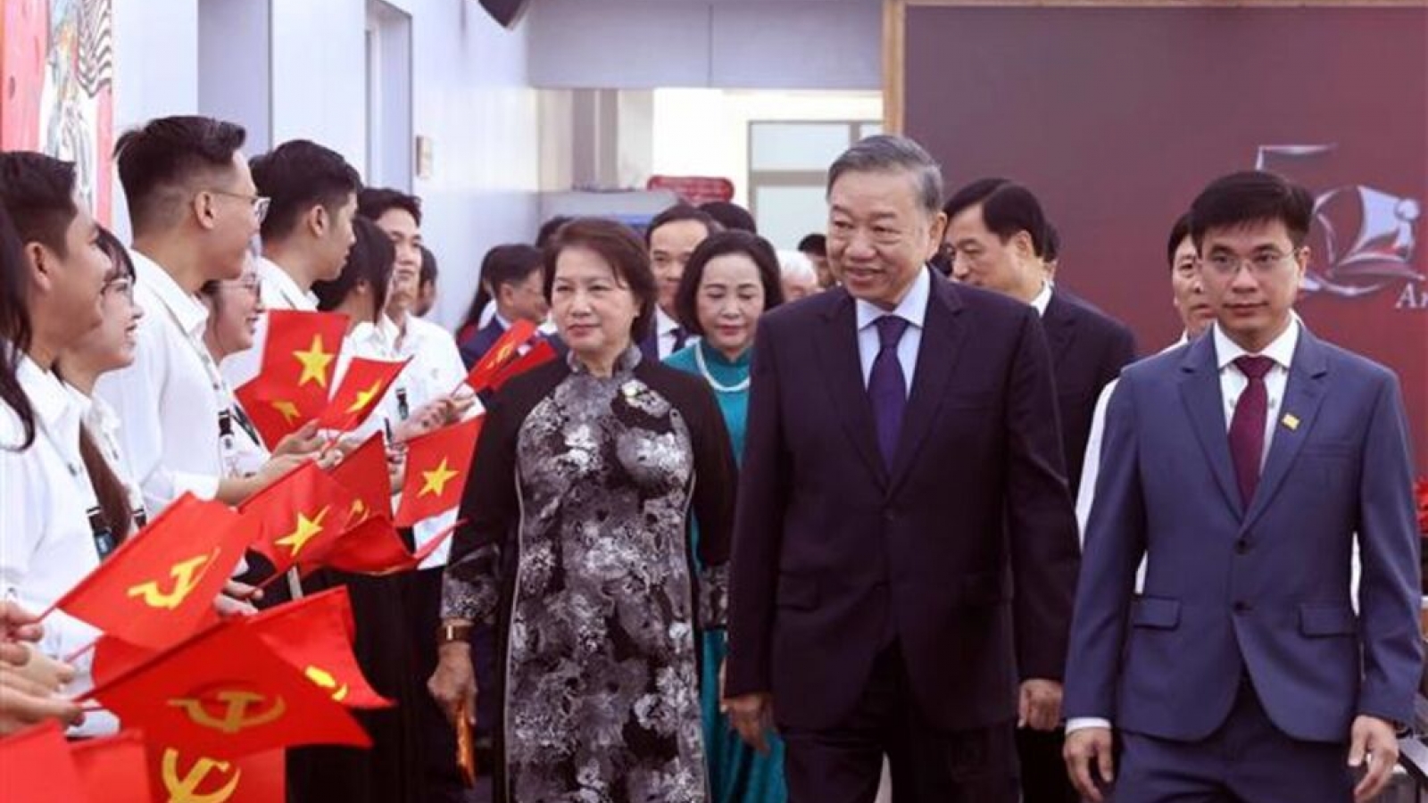 Top leader highlights priorities for higher education at UEH anniversary