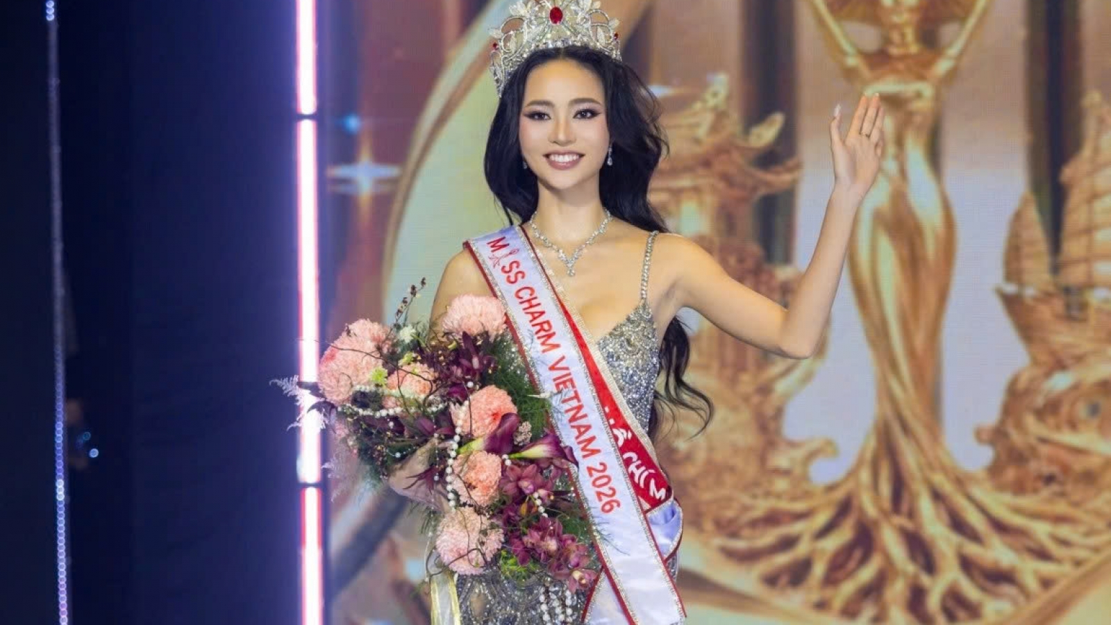Bilingual emcee crowned Miss Charm Vietnam 2026