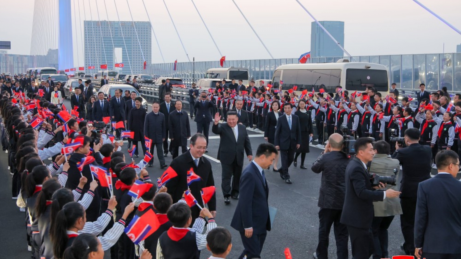 Hình ảnh về chuyến thăm Đan Đông, Trung Quốc của ông Kim Jong Un