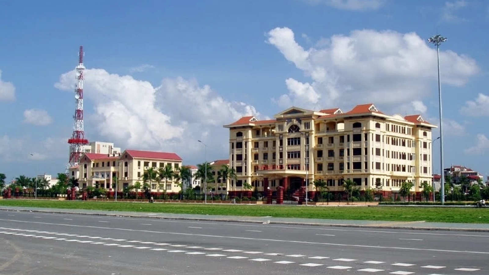 Tinh gọn bộ máy ở Hưng Yên: Giảm đầu mối, tránh chồng chéo