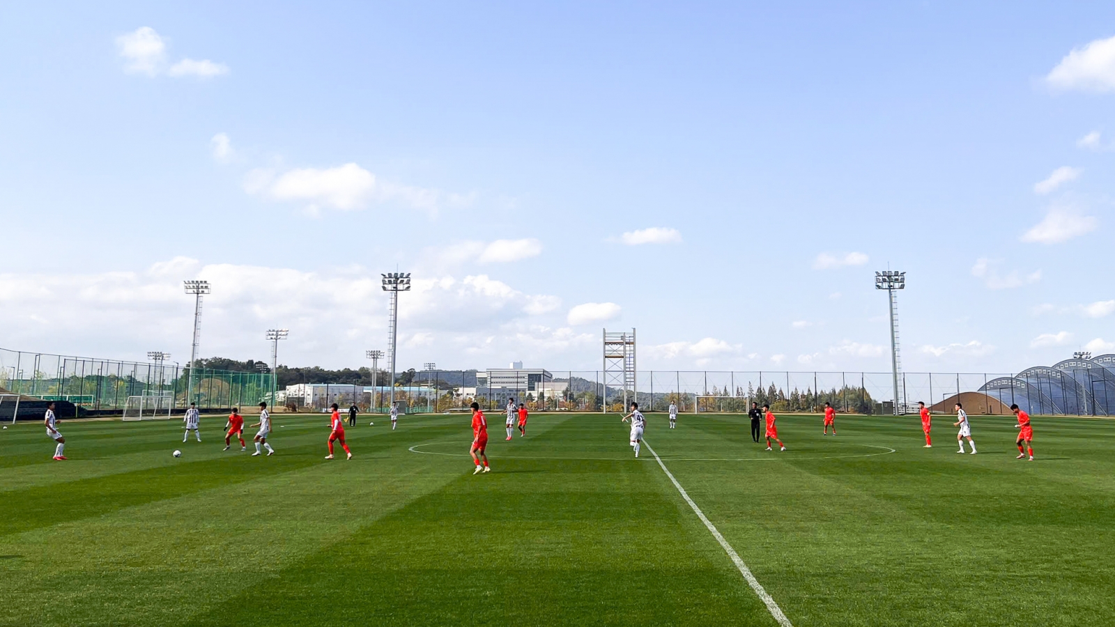 Kết quả bóng đá hôm nay 21/10: U17 Việt Nam ra quân tại Hàn Quốc