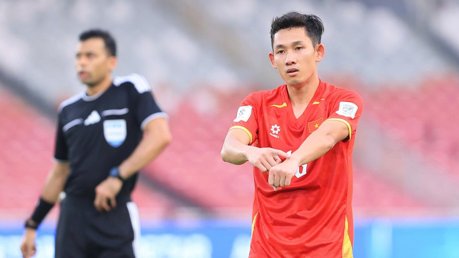 Dư âm ĐT Việt Nam 4-2 ĐT Pakistan: Nắng trong mắt bão