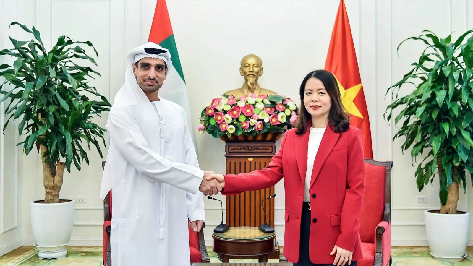 Vietnam- UAE political consultation outlines orientations for deeper cooperation
