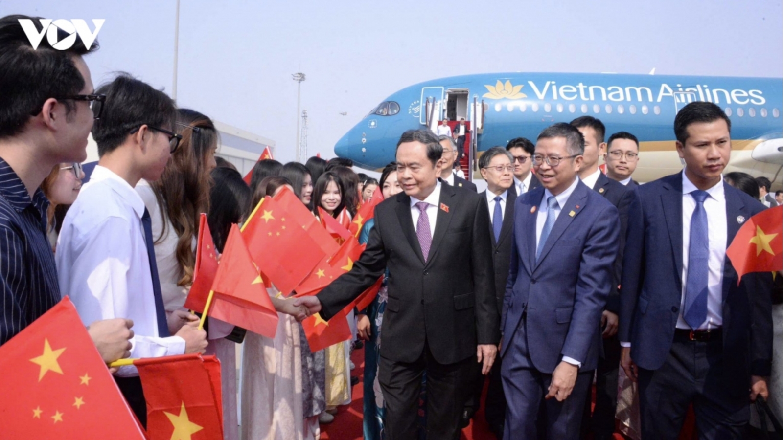 NA President Tran Thanh Man begins official visit to China