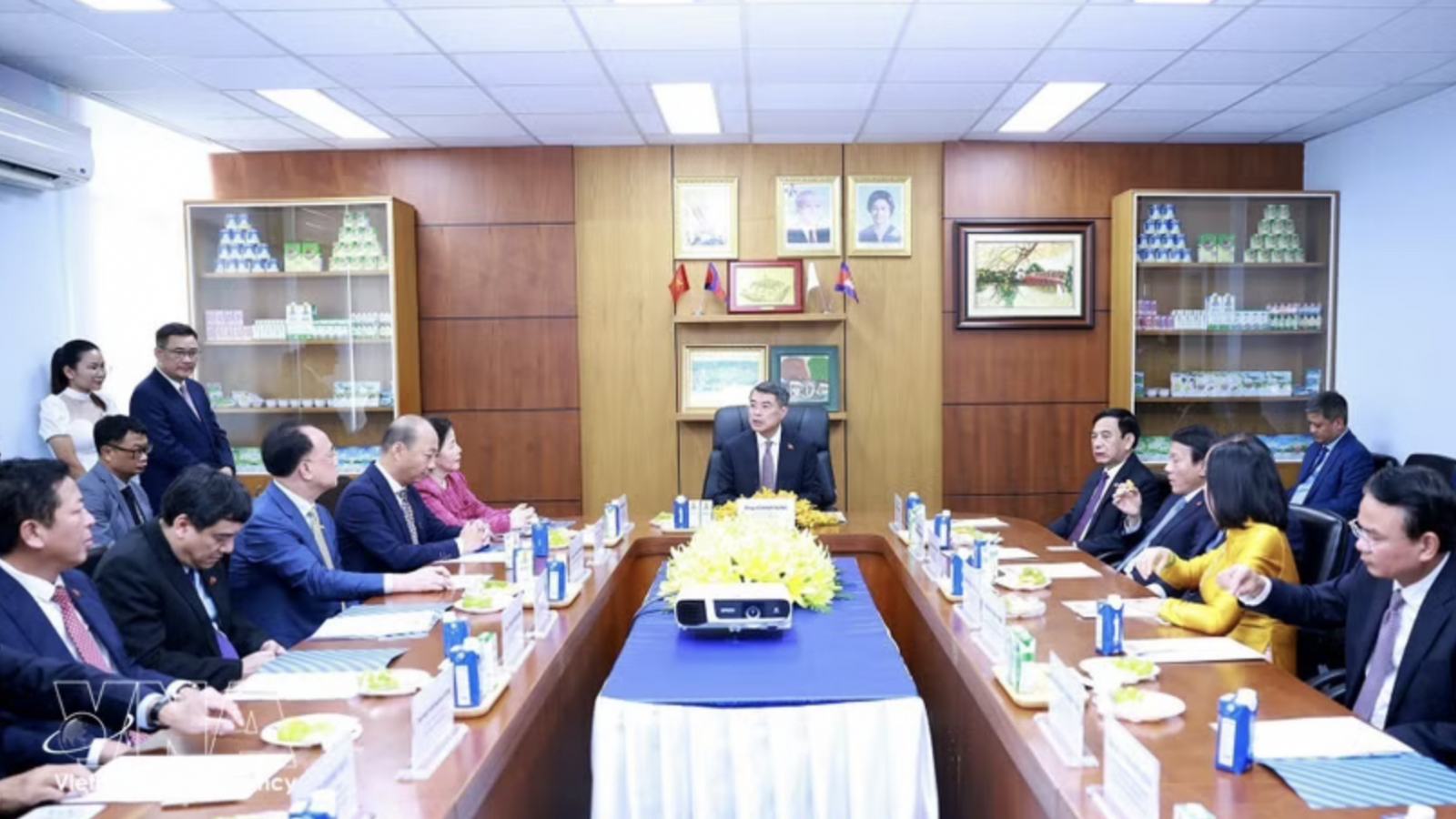 PM calls Angkormilk project proof of Vietnamese businesses’ success in Cambodia