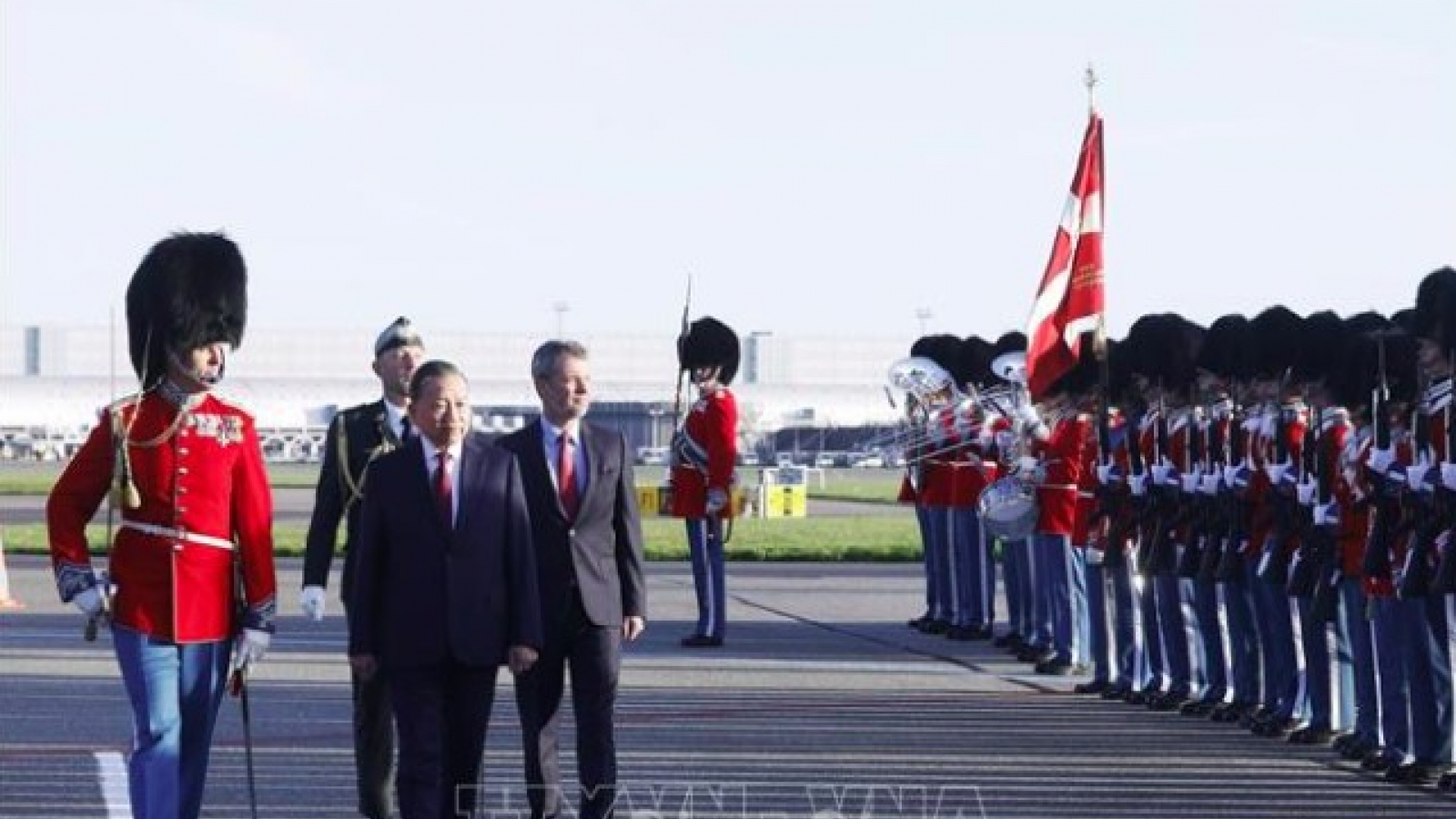 State welcome ceremony for Vietnam’s top leader and spouse in Denmark