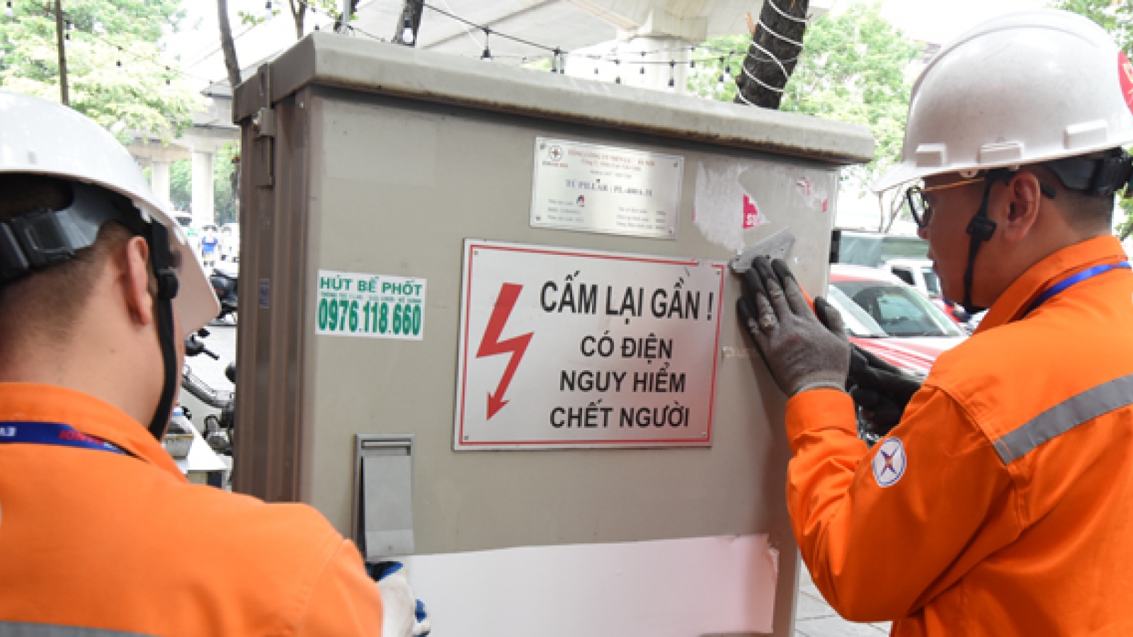 EVNHANOI khuyến cáo các hộ kinh doanh lựa hình thức quảng cáo phù hợp