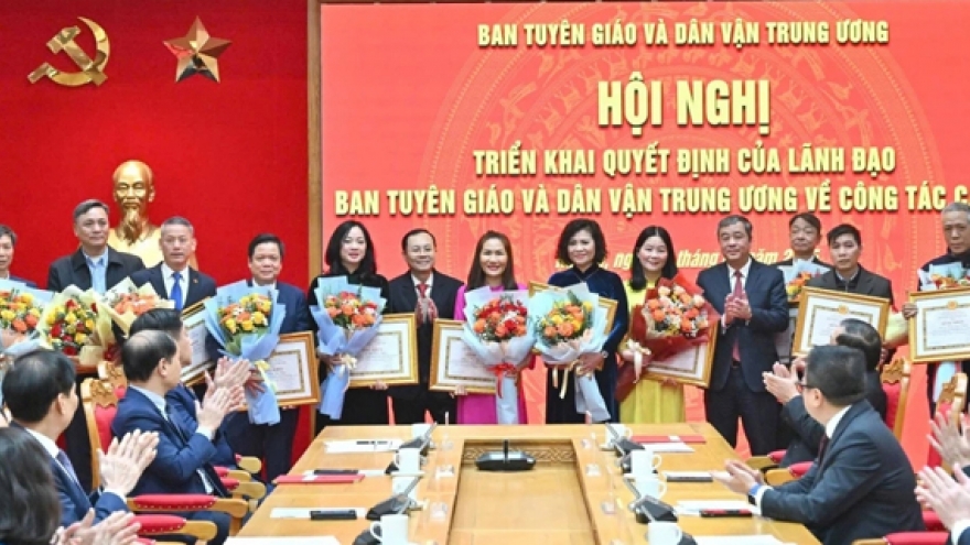 Nhiều vụ trưởng của Ban Tuyên giáo và Dân vận Trung ương xin nghỉ hưu trước tuổi