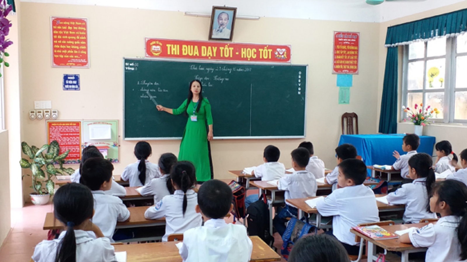 Nên giao trách nhiệm tuyển dụng, sử dụng giáo viên cho cơ quan quản lý giáo dục