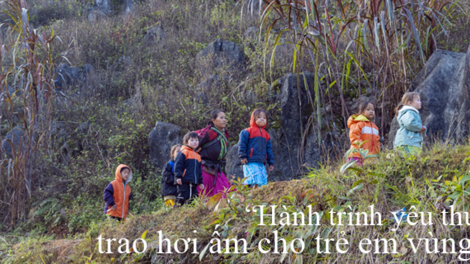 'Hành trình yêu thương' trao hơi ấm cho trẻ em vùng cao