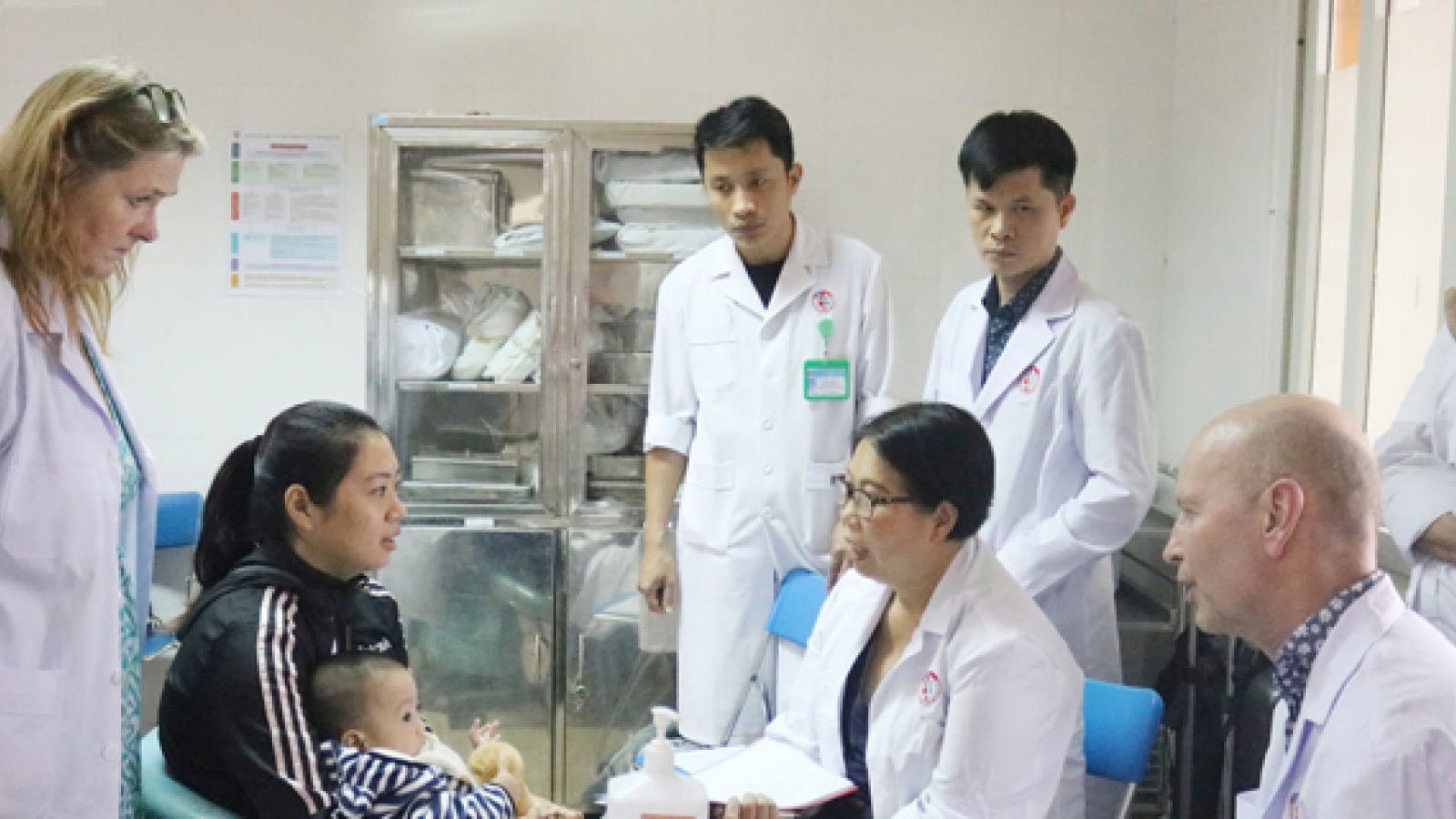 Khởi động Chương trình phẫu thuật 'Vì nụ cười trẻ thơ' năm 2024