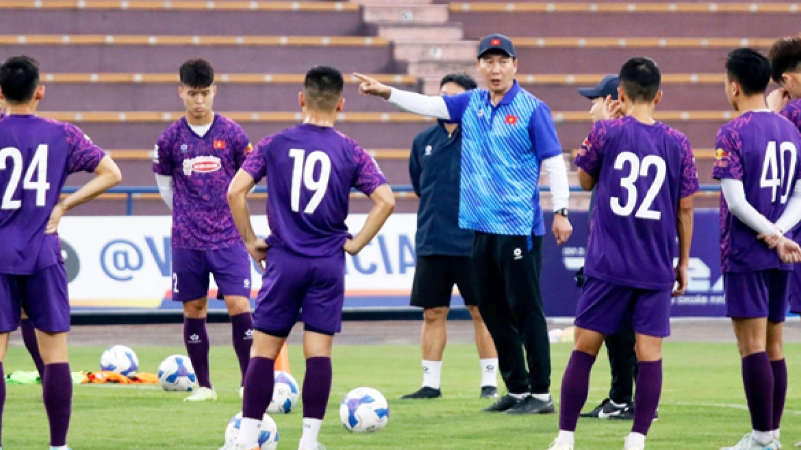 Trước vòng loại Asian Cup 2027 Chờ đợi sự 'mát tay' của huấn luyện viên Kim Sang-sik