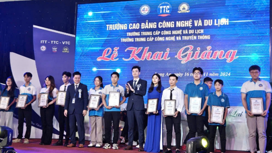 Long An đào tạo y sỹ đa khoa và y học cổ truyền tăng cường cho tuyến khu công nghiệp