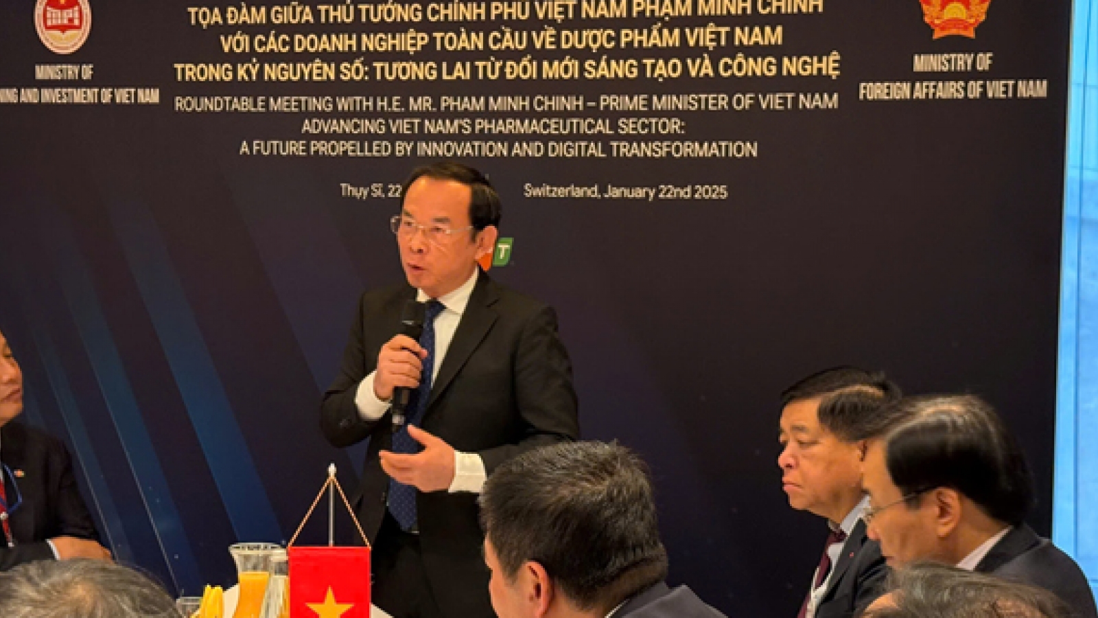 Chủ tịch FPT: Dược phẩm là một trong những ngành sẽ ứng dụng AI nhiều nhất