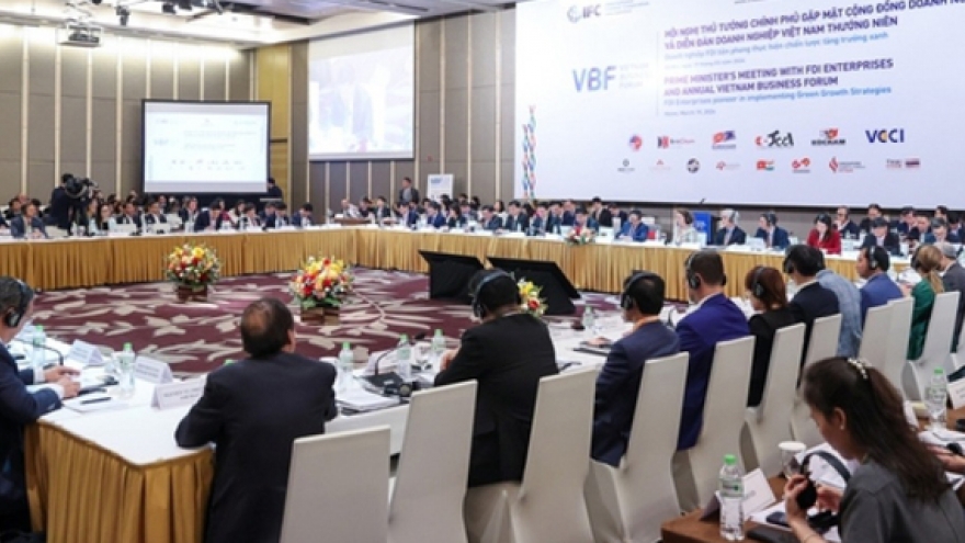 Thủ tướng nêu '3 tiên phong', '3 đẩy mạnh' với doanh nghiệp FDI và đối tác