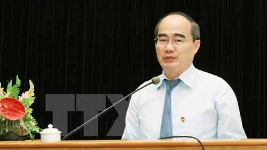 Fatherland Front leader pays pre-Tet visit to VBS Supreme Patriarch