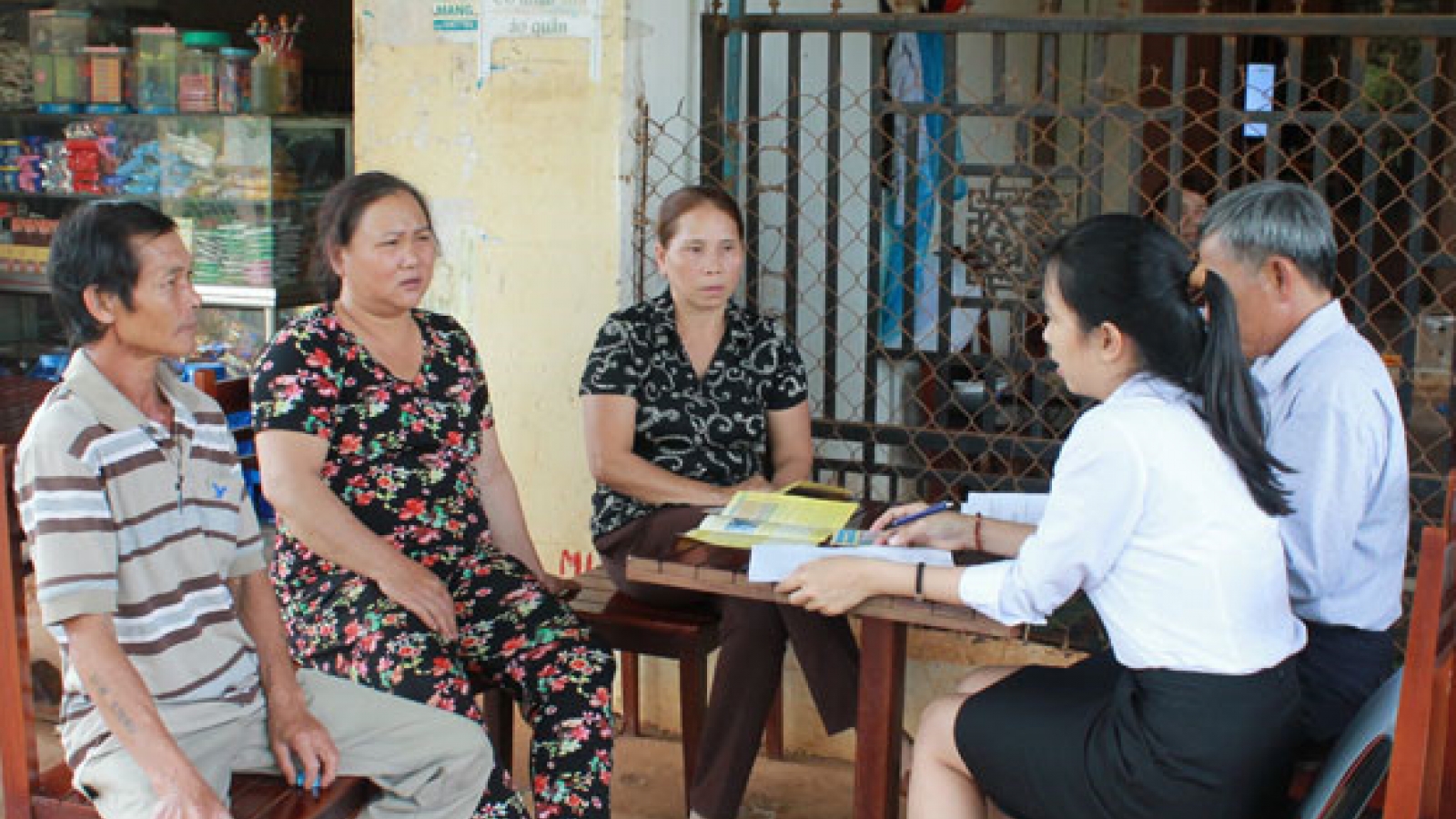 Dak Lak people encouraged to join health insurance