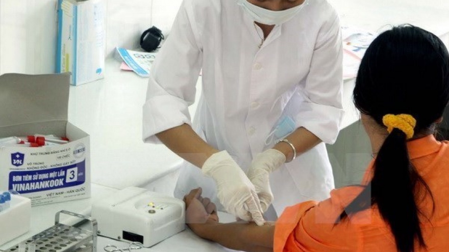 Vietnam works to curb mother-to-child HIV transmission